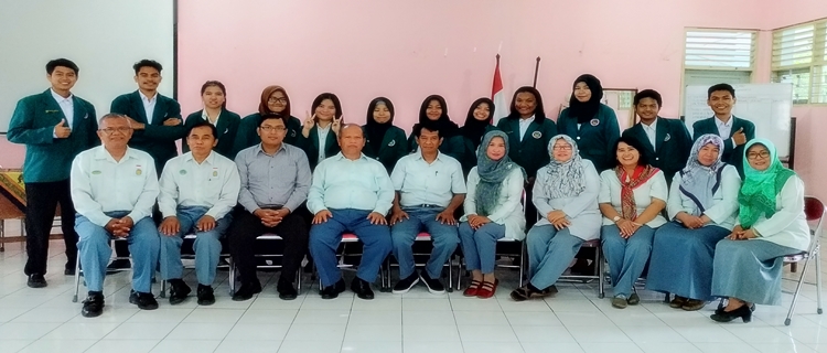Kerjasama magang dengan SMP 11 Yogyakarta